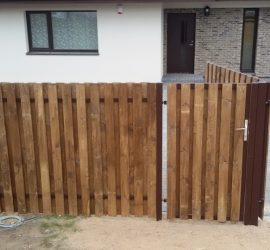 tvoros kaina medinė vertikali dvipusė