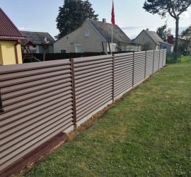 skardinės tvoros žaliuzi horizontalios 2